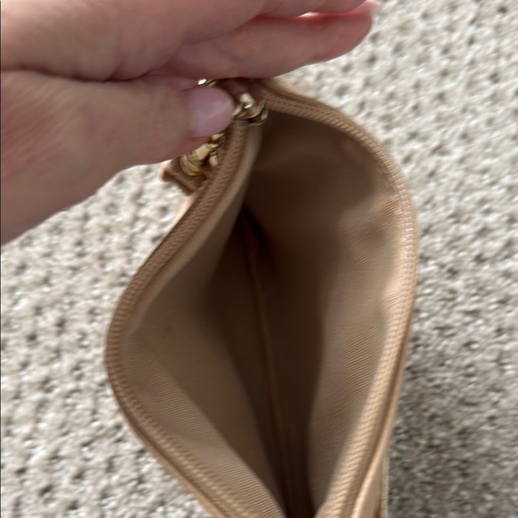 ❤️Express Tan and Gold Luxe Clutch - Picture 4 of 5